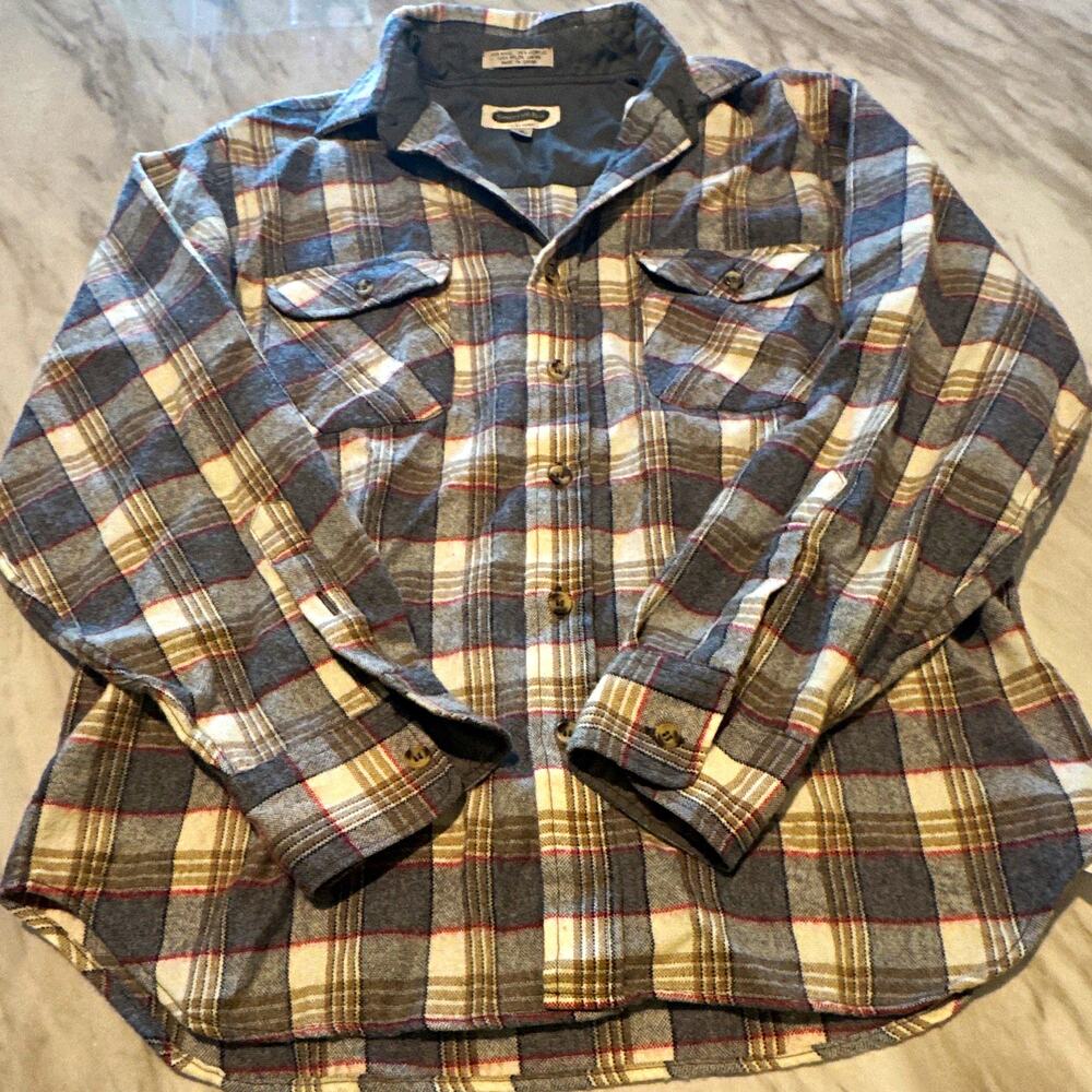 Shelter Bay by Arrow Men’s M Plaid Flannel Long Sleeve Button-Up Shirt 0189
